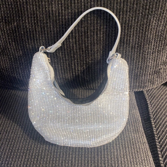 Silver Rhinestone Purse VANCOUVER - Picture 2 of 2